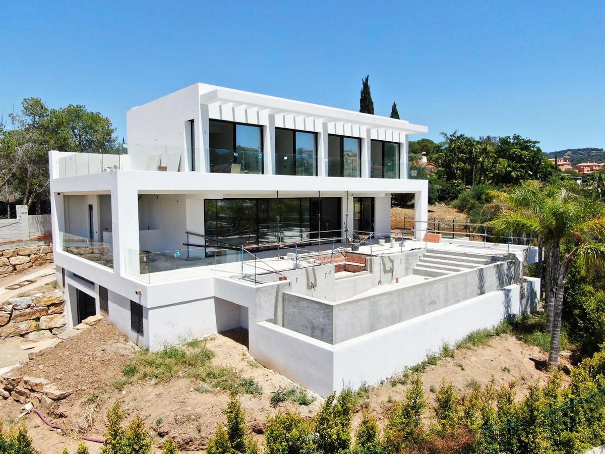 Villa Detached in Elviria
