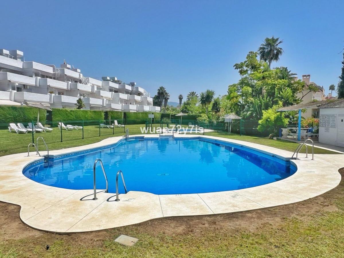 Apartment Penthouse in El Paraiso