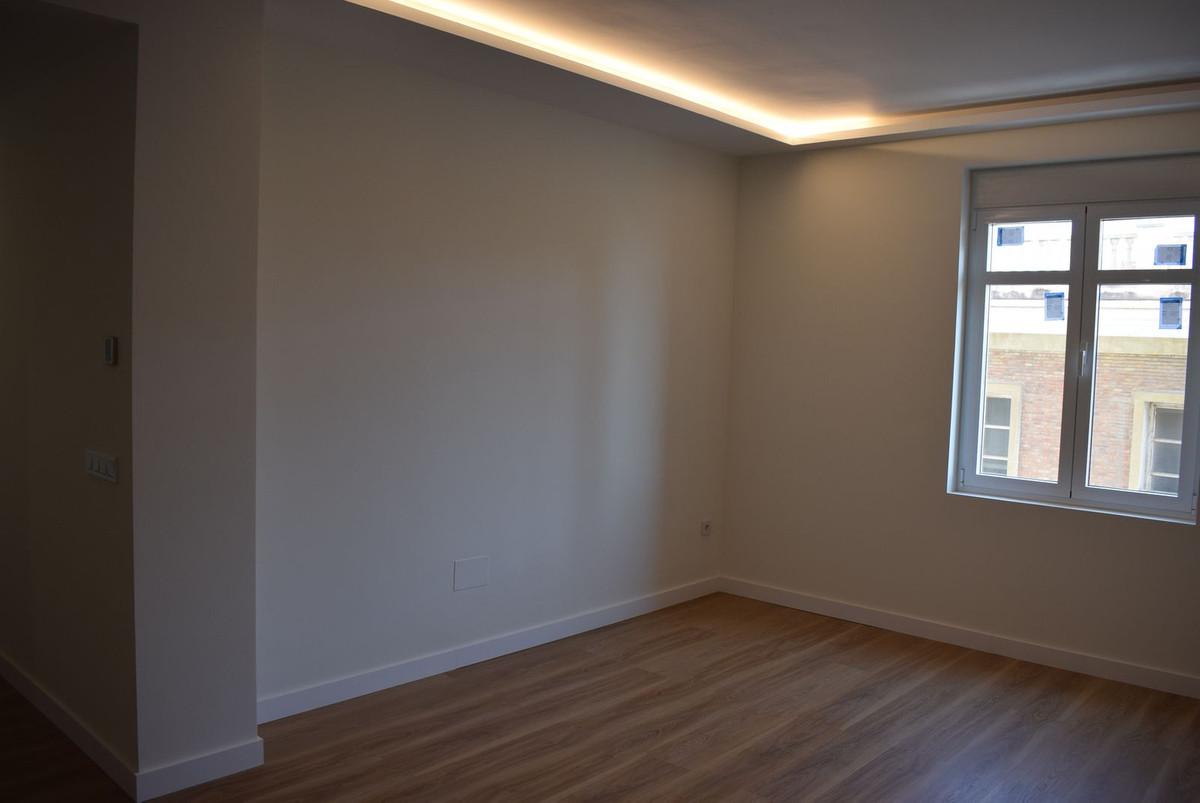Apartment Middle Floor in Málaga Centro