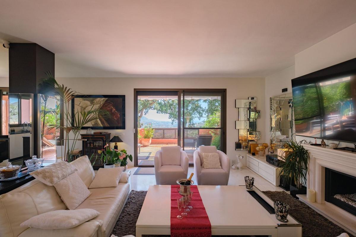 Apartment Middle Floor in La Mairena