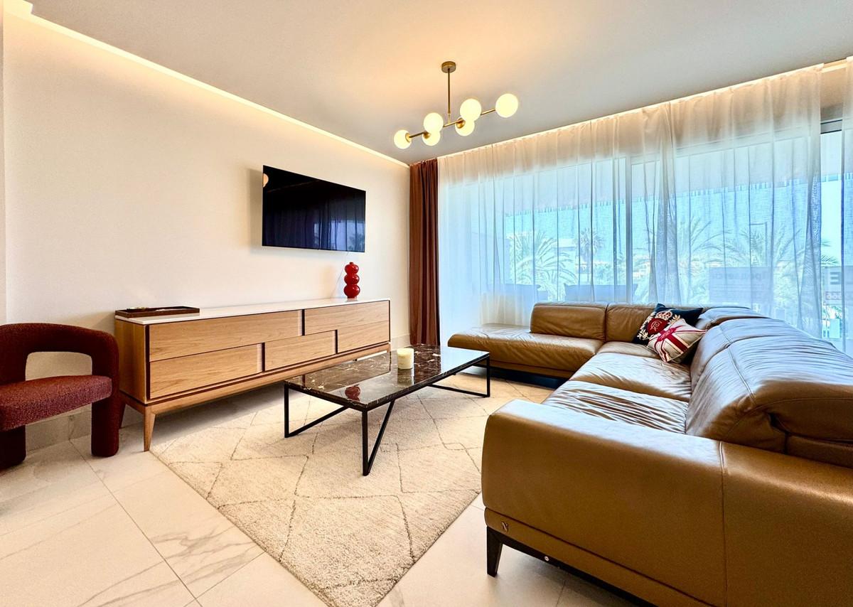 Apartment Middle Floor in San Pedro de Alcántara