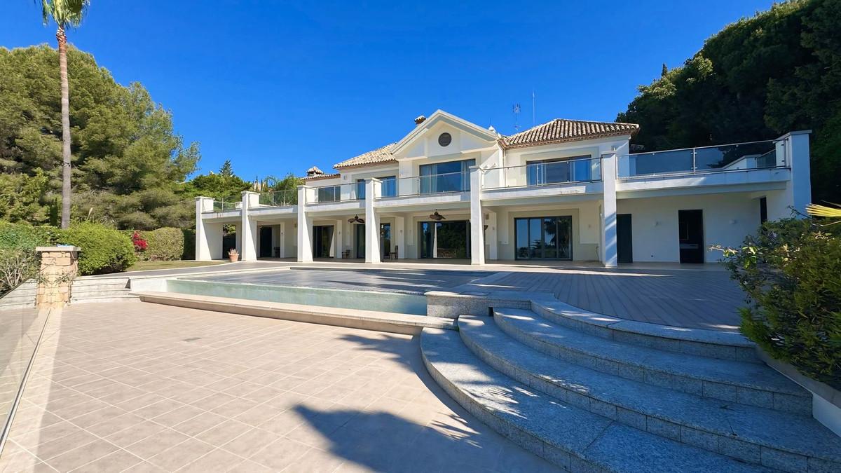 Villa Detached in The Golden Mile