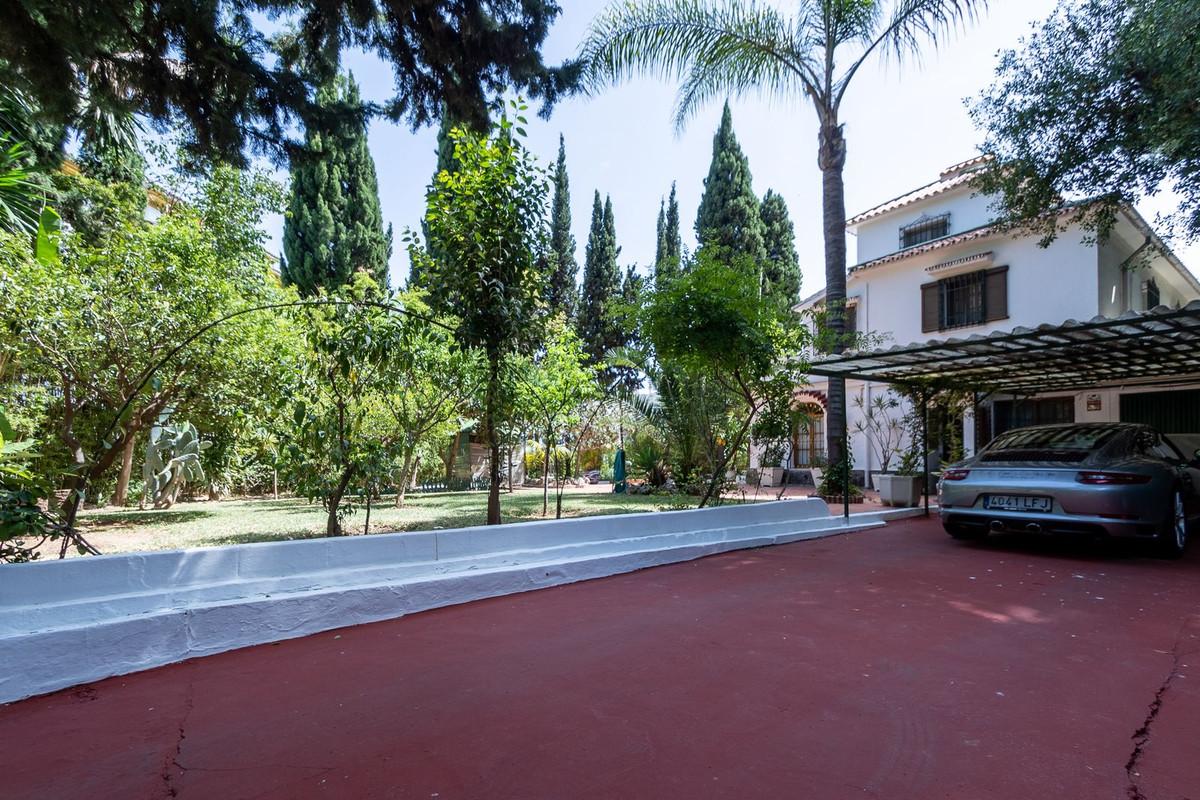 Villa Detached in Marbella