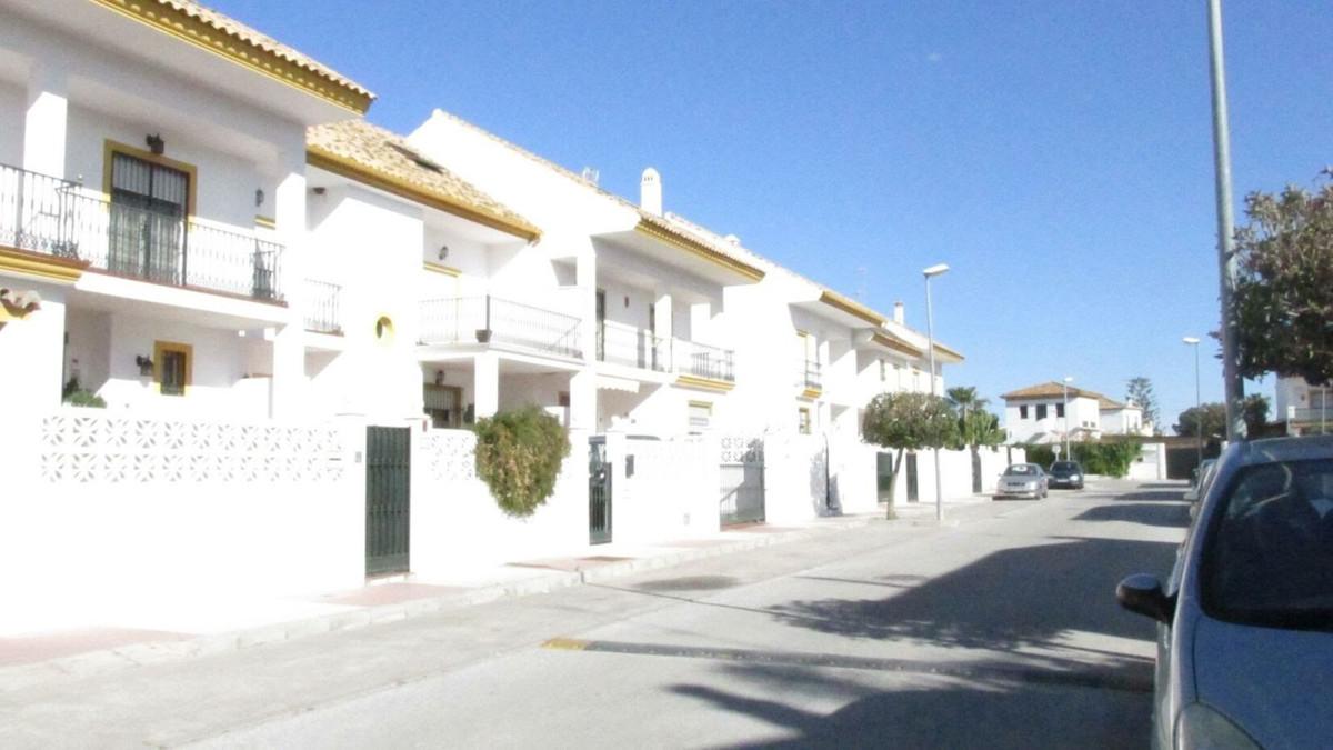 Villa Semi Detached in San Pedro de Alcántara