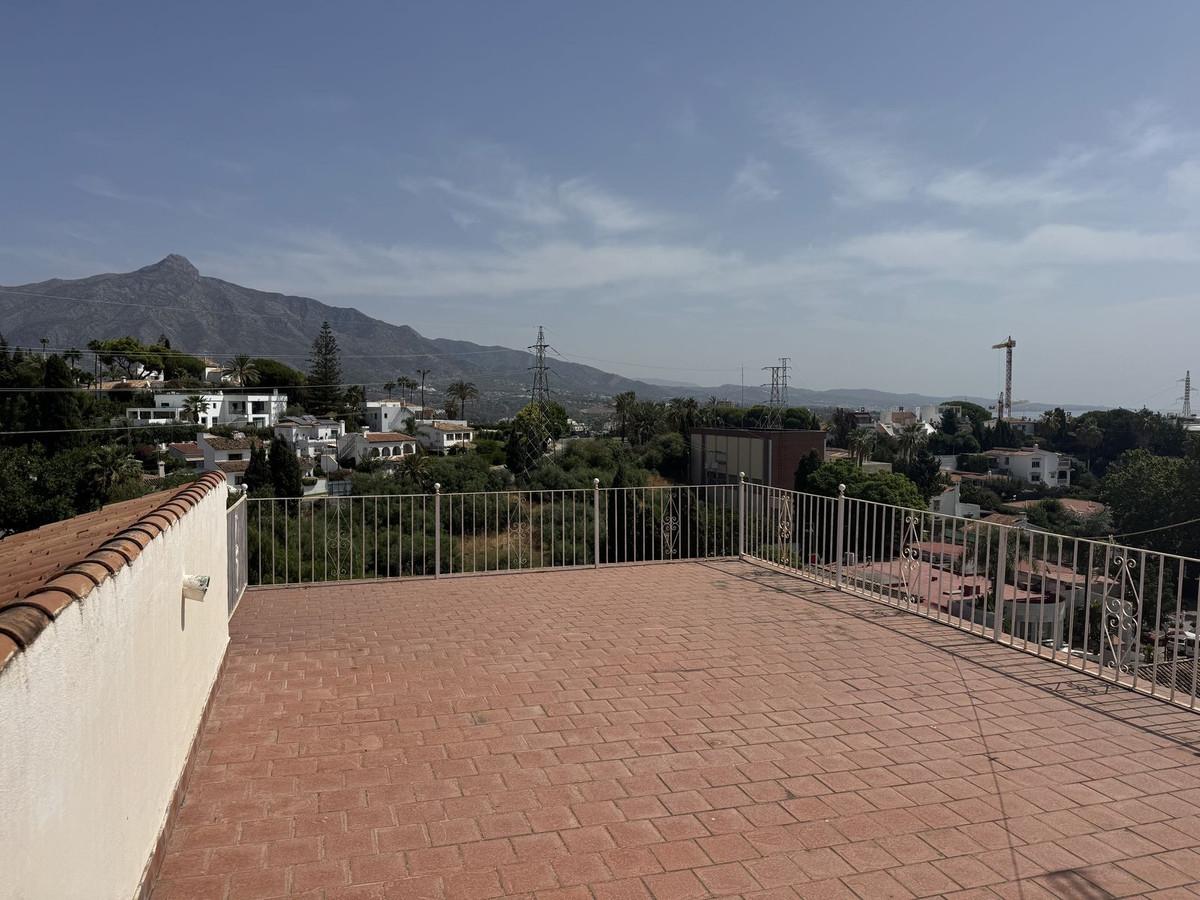 Villa Detached in Nueva Andalucía