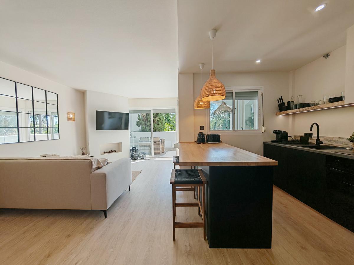 Apartment Middle Floor in Reserva de Marbella