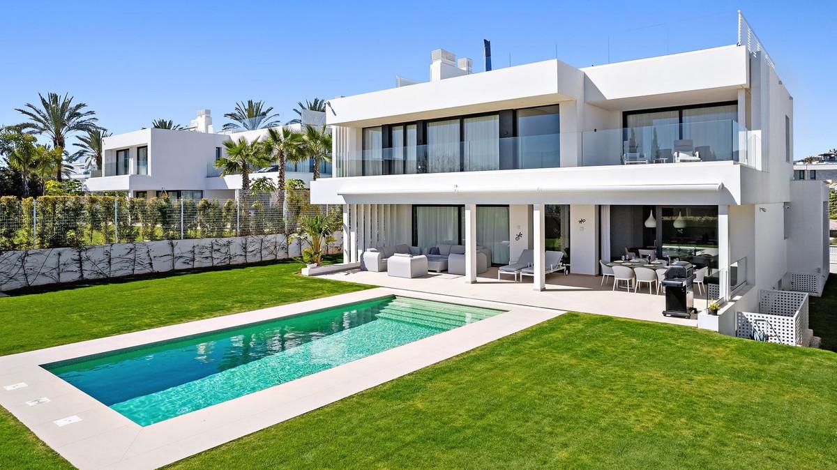 Villa Detached in Cancelada