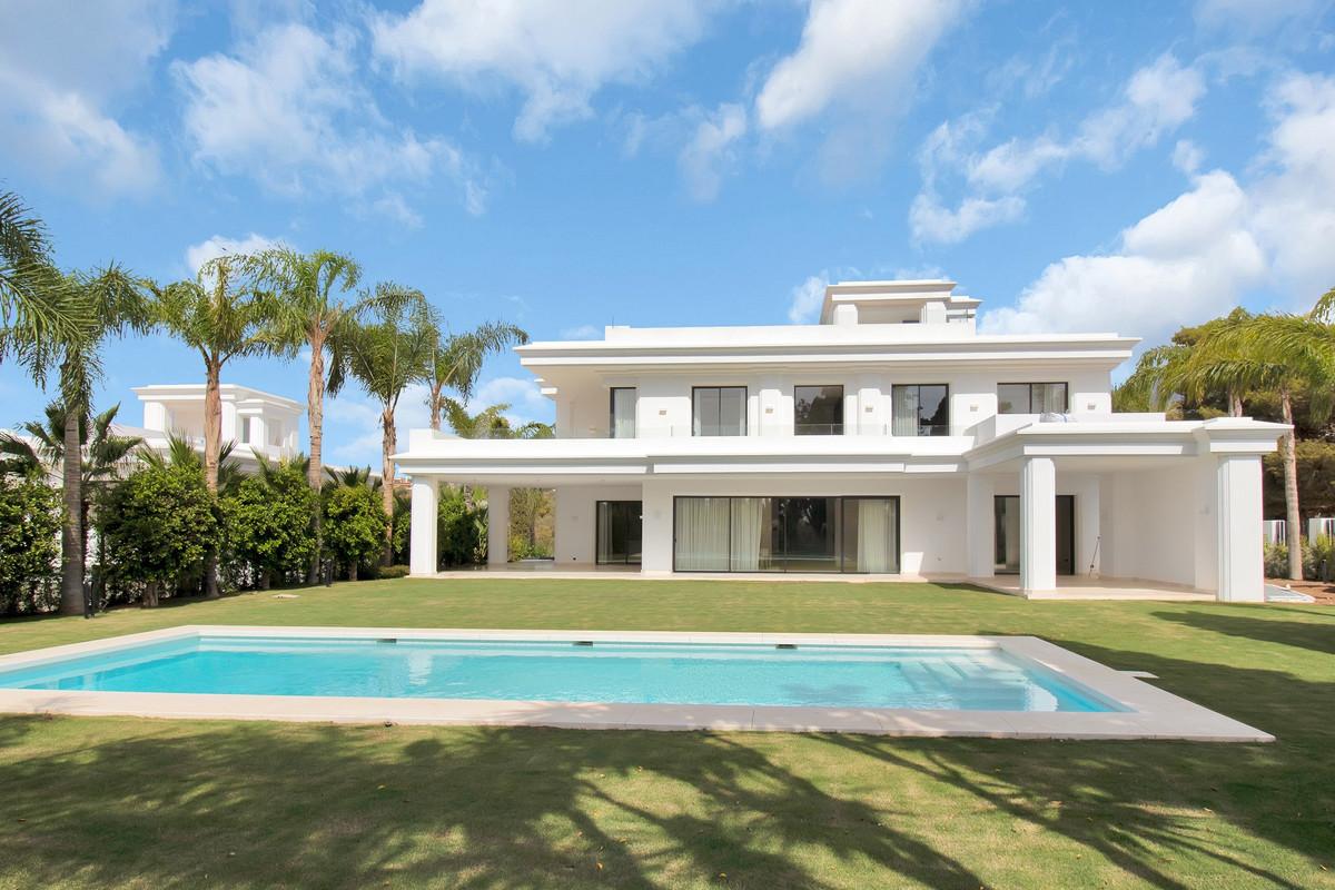 Villa Detached in The Golden Mile