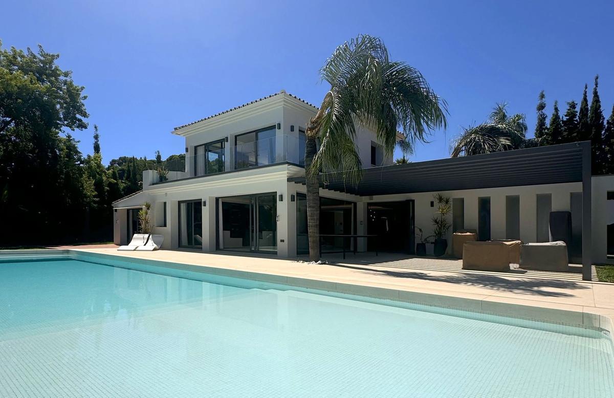 Villa Detached in Las Brisas