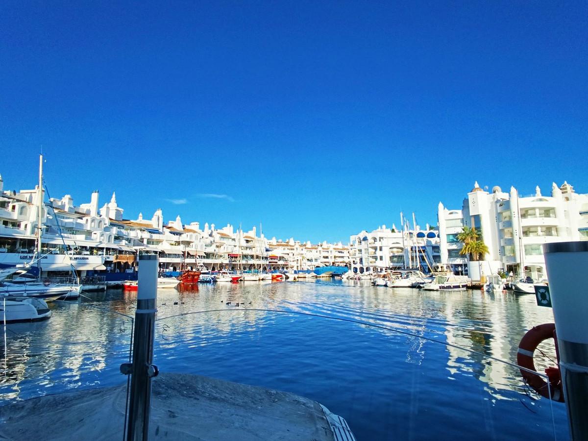 Apartment Middle Floor in Benalmadena Costa
