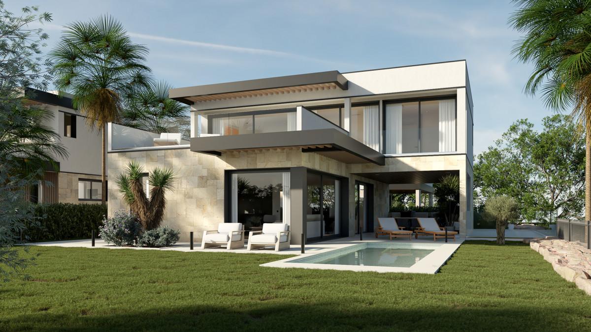 Villa Detached in New Golden Mile