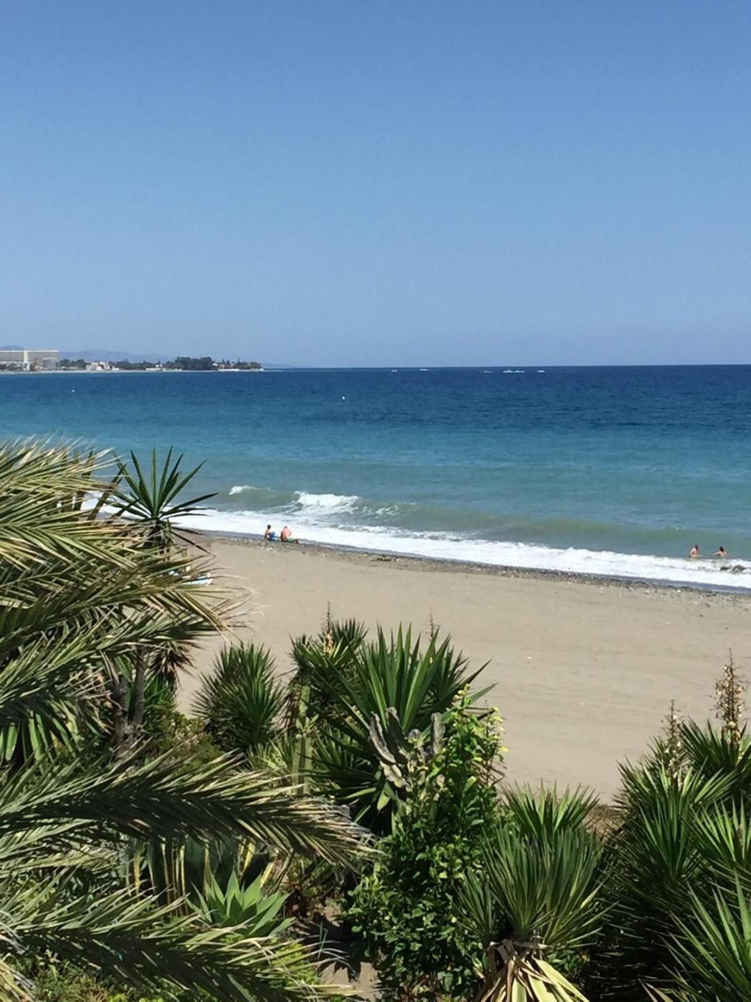 Villa Semi Detached in Estepona