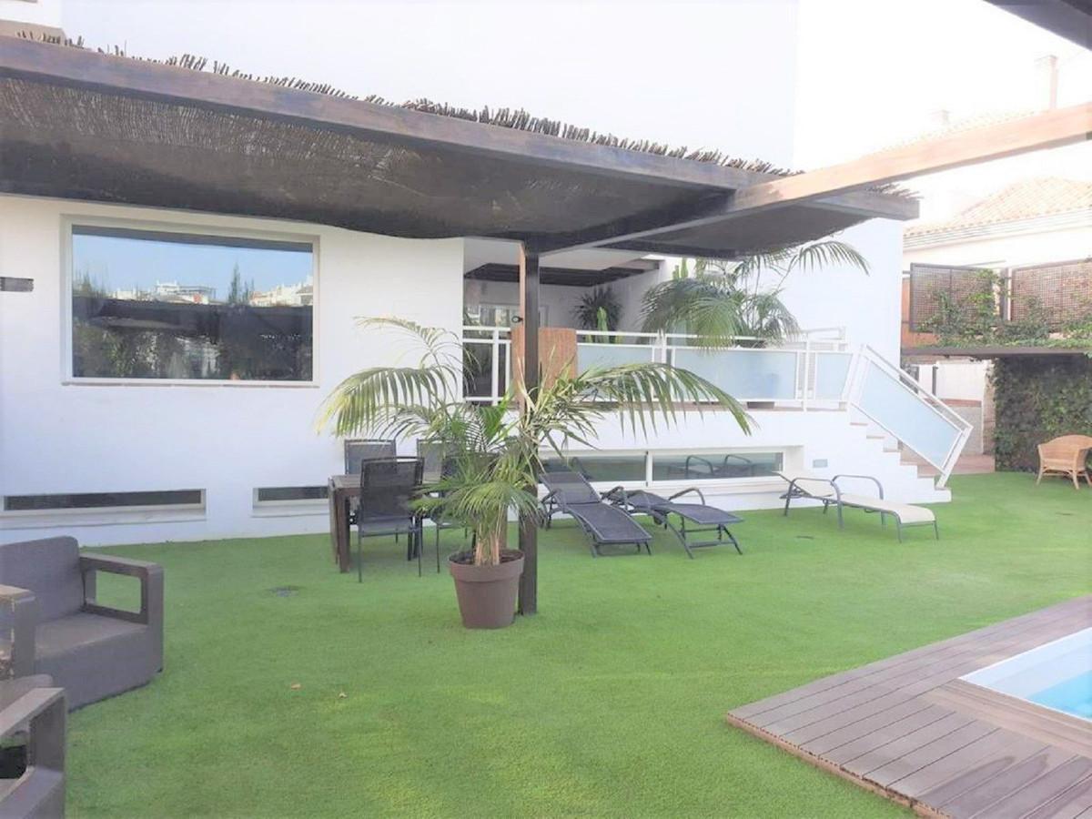 Villa Detached in Cerros del Aguila