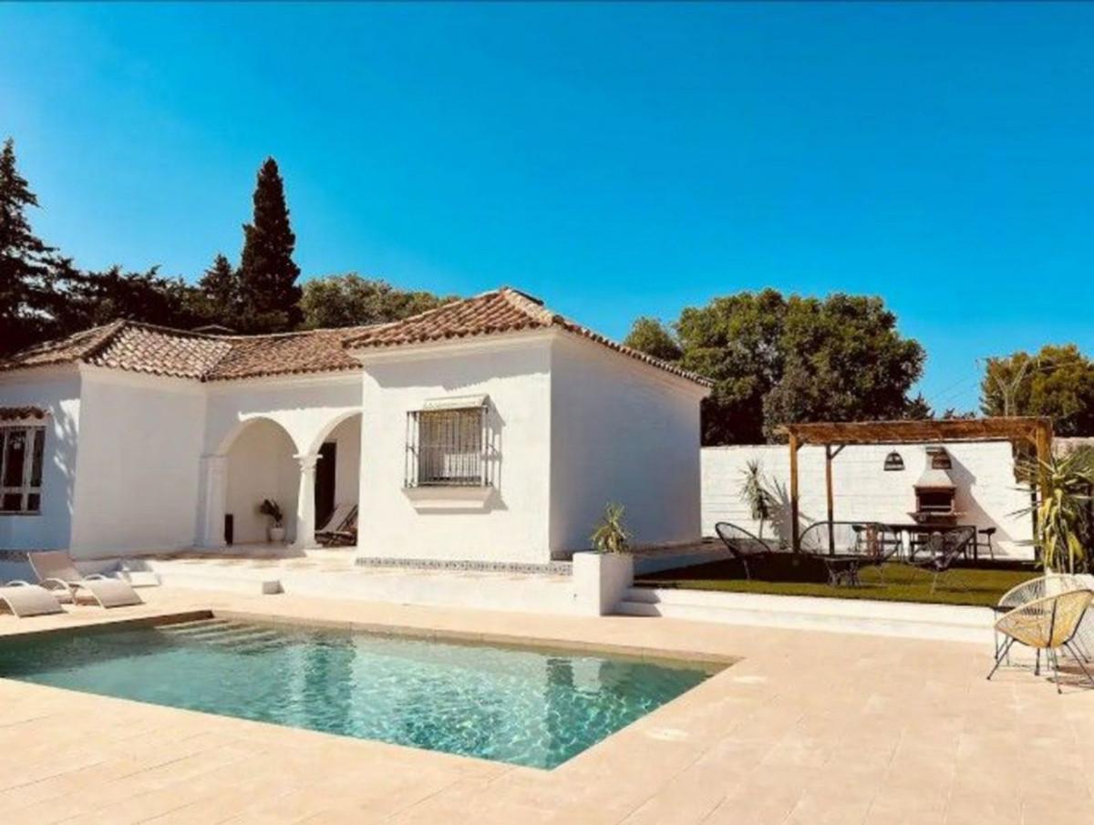 Villa Detached in Estepona