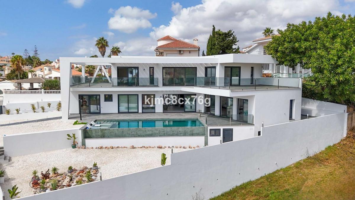 Villa Detached in El Faro
