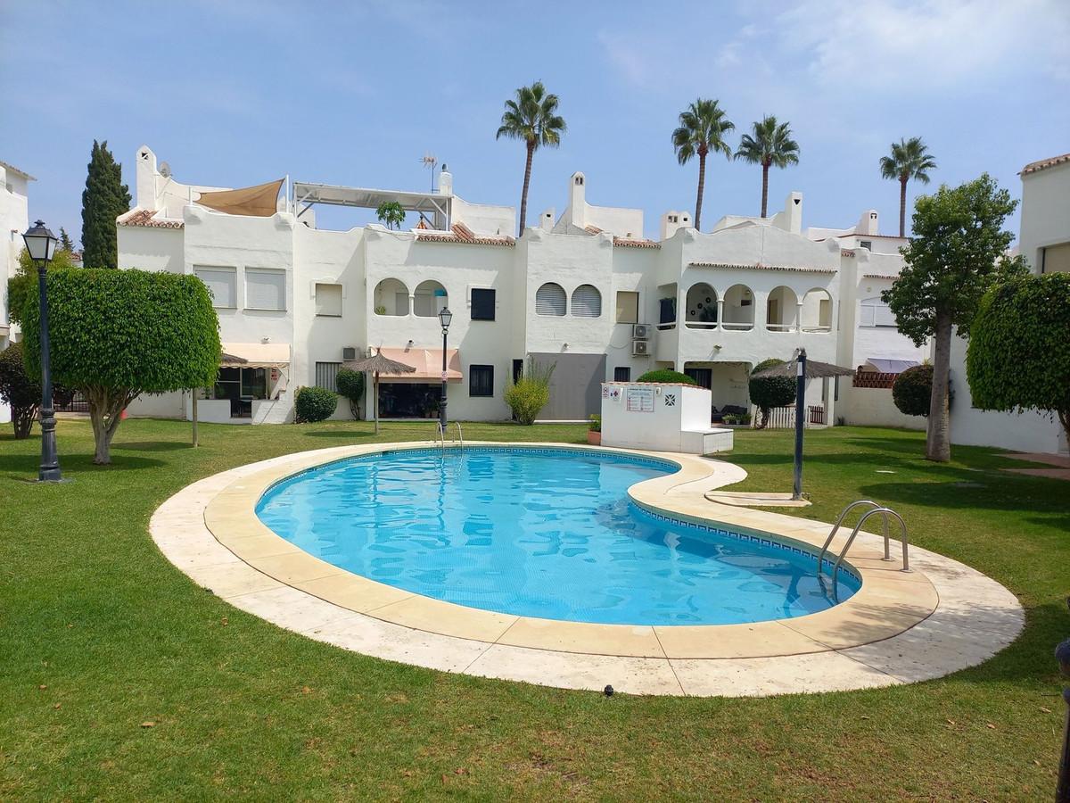 Townhouse Terraced in Bel Air