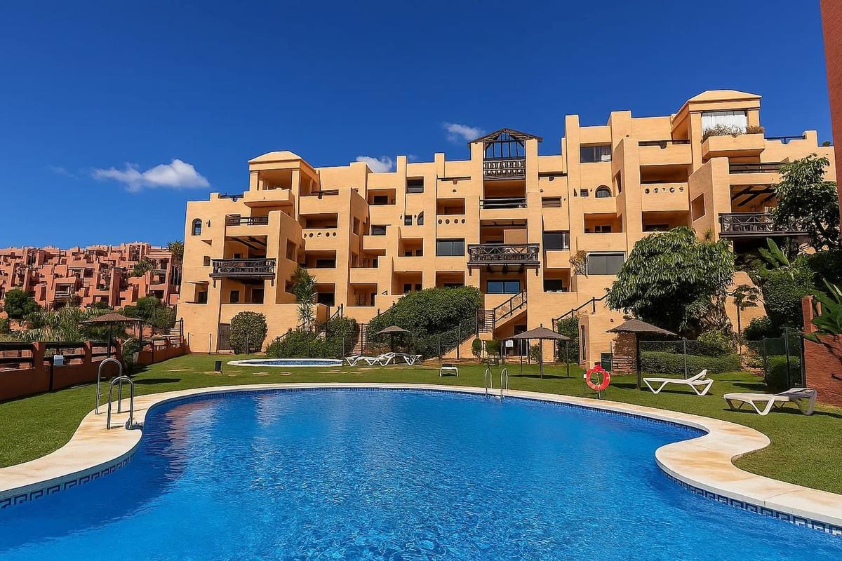 Apartment Middle Floor in Manilva