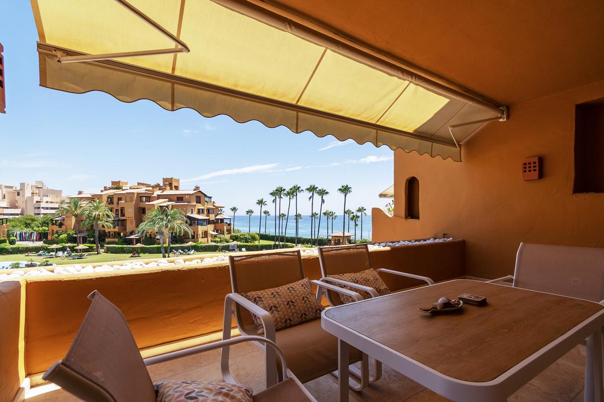 Apartment Middle Floor in Estepona