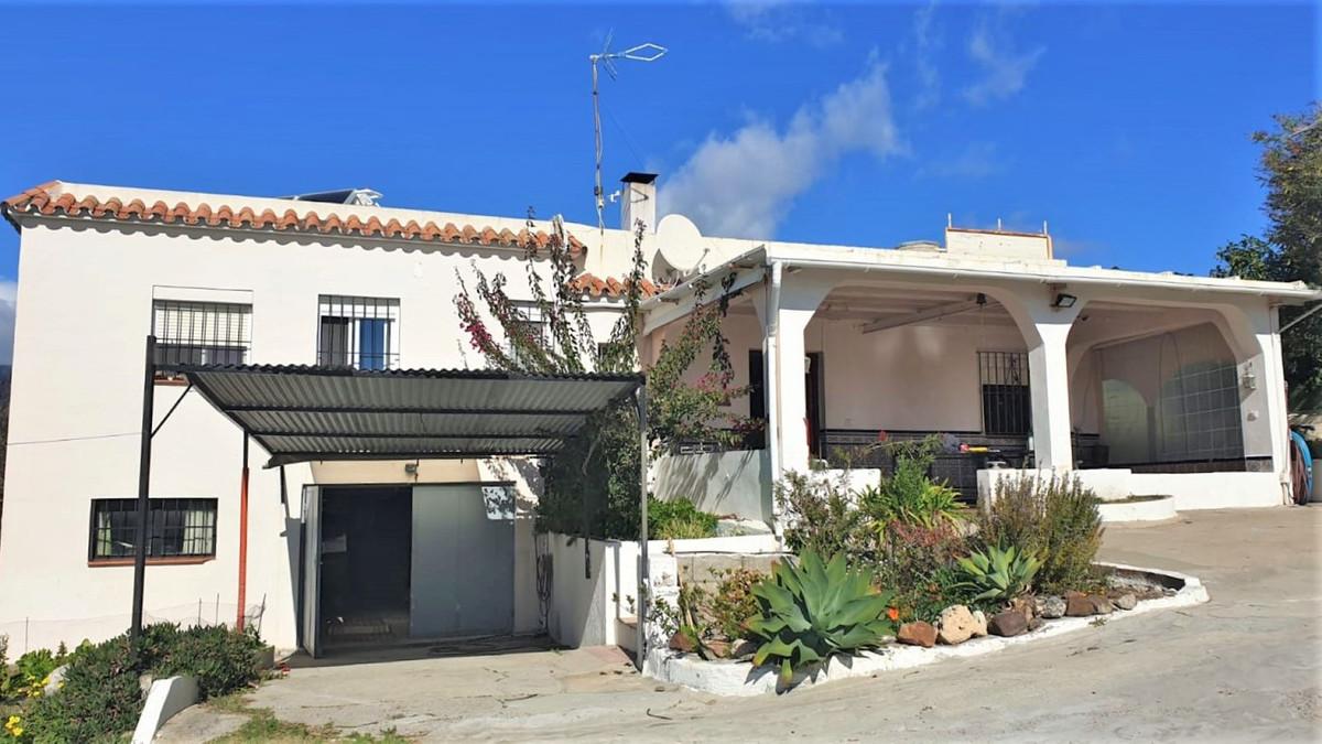 Villa Detached in Estepona