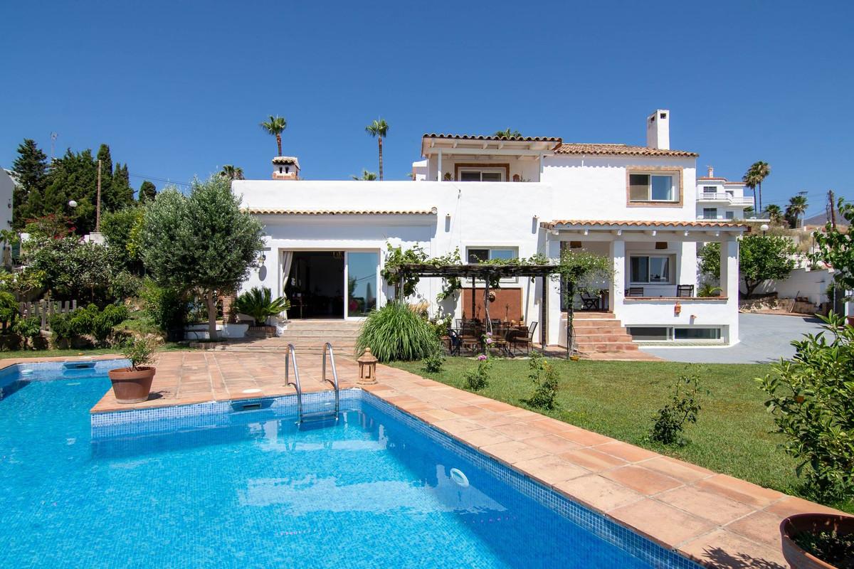 Villa Detached in Estepona