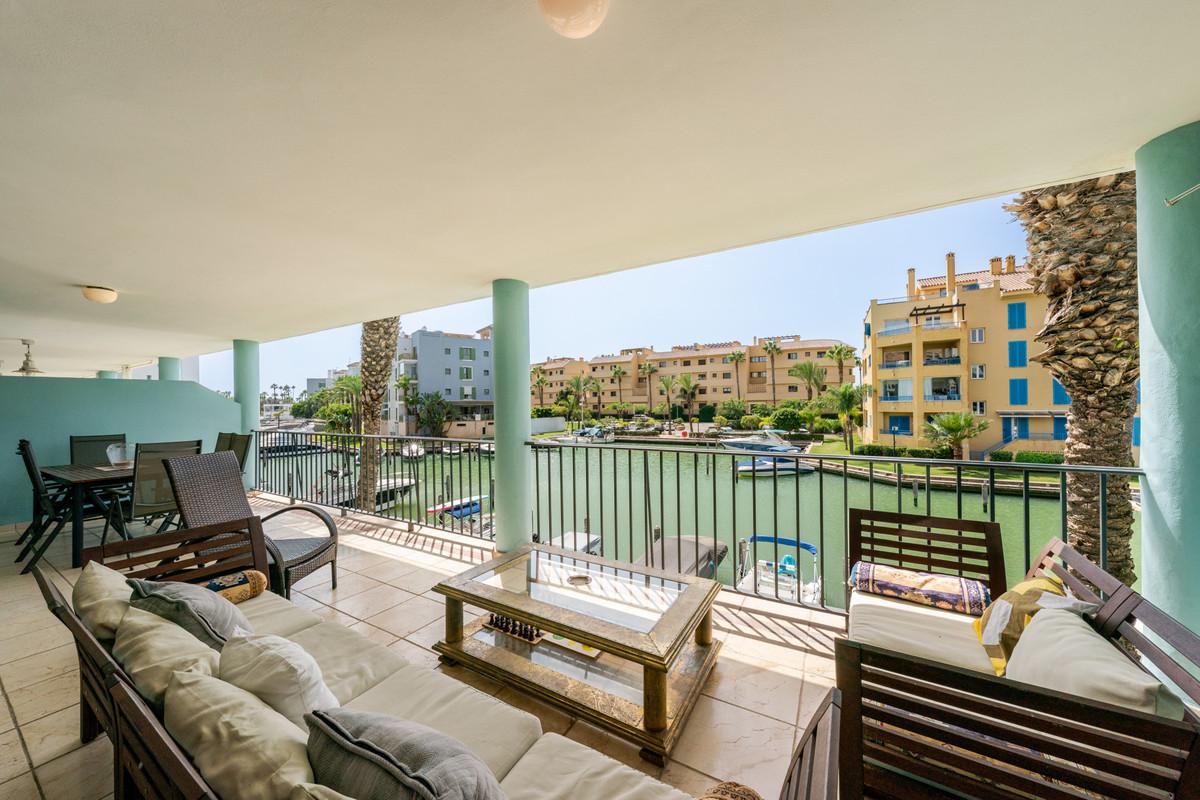 Apartment Middle Floor in Sotogrande Marina