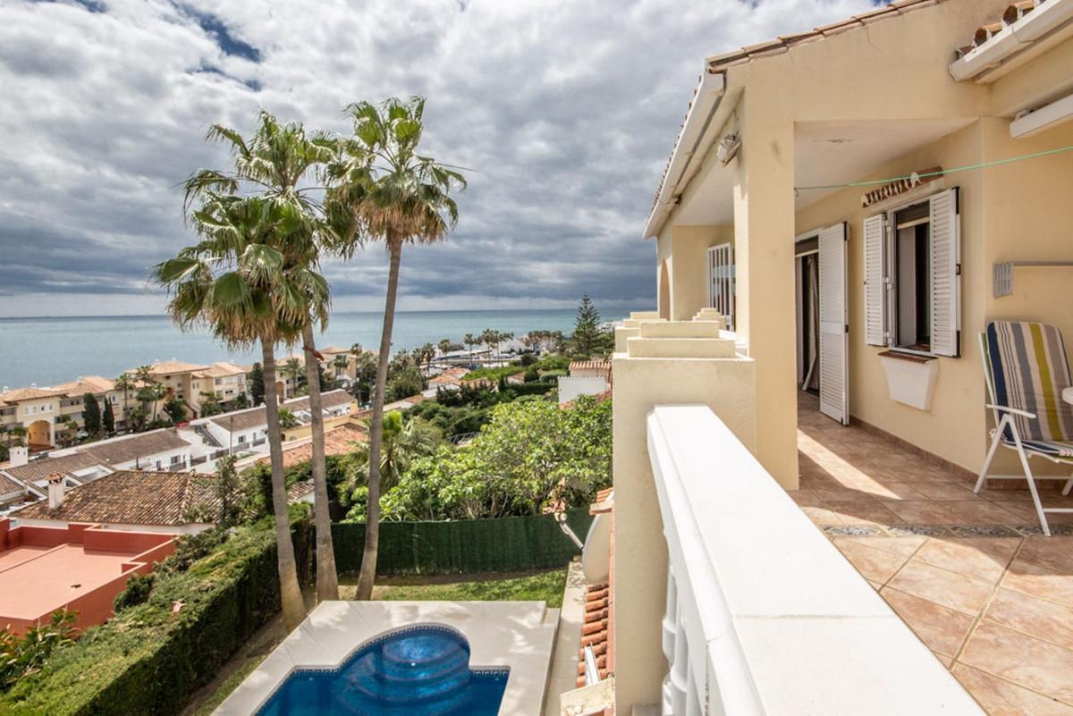 Villa Detached in Estepona