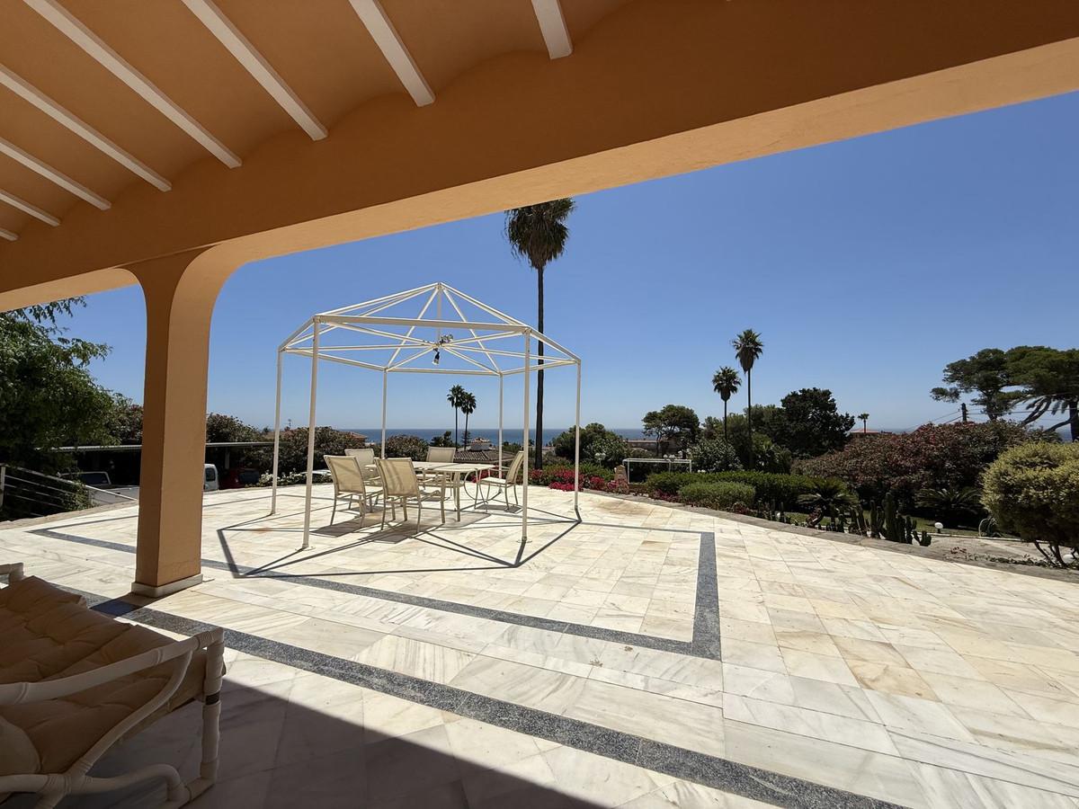Villa Detached in Estepona