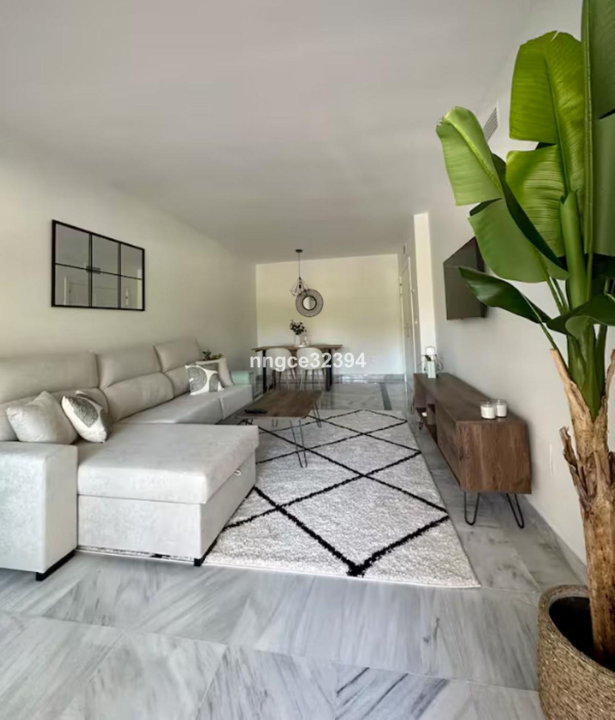 Apartment Middle Floor in Puerto Banús