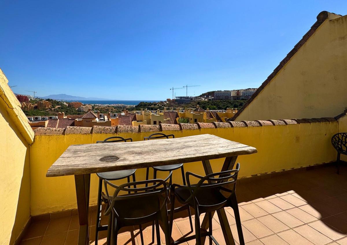 Apartment Penthouse in La Duquesa