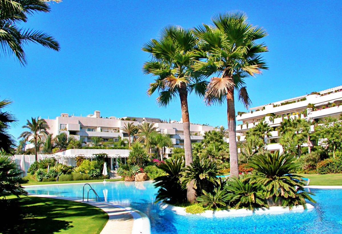 Apartment Ground Floor in Puerto Banús