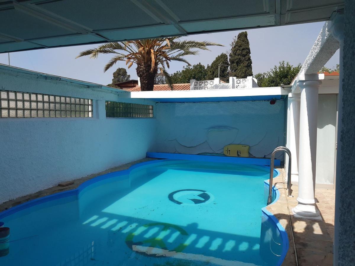 Villa Semi Detached in El Rosario