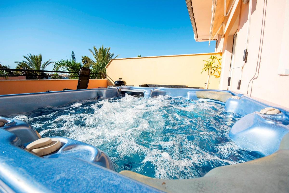 Apartment Penthouse in Marbella