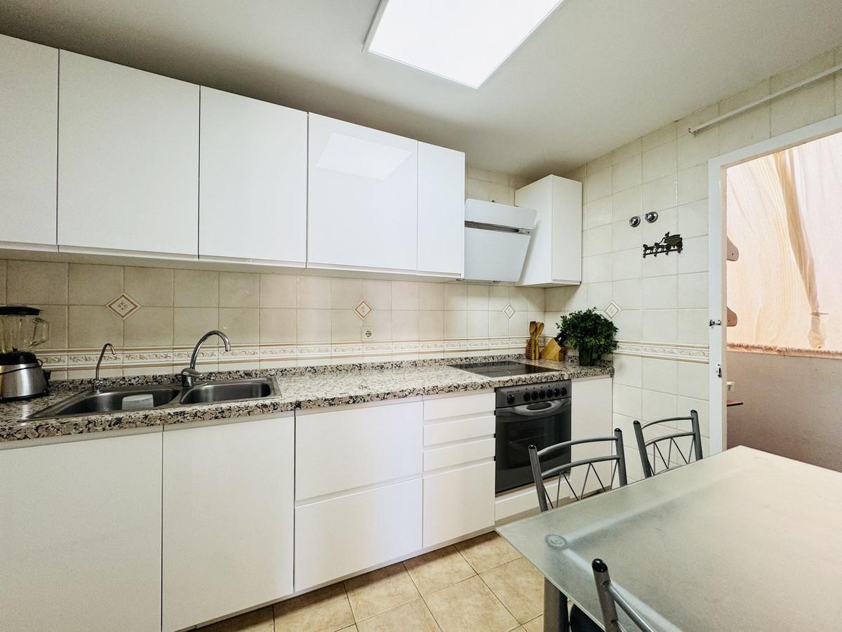 Apartment Middle Floor in San Luis de Sabinillas