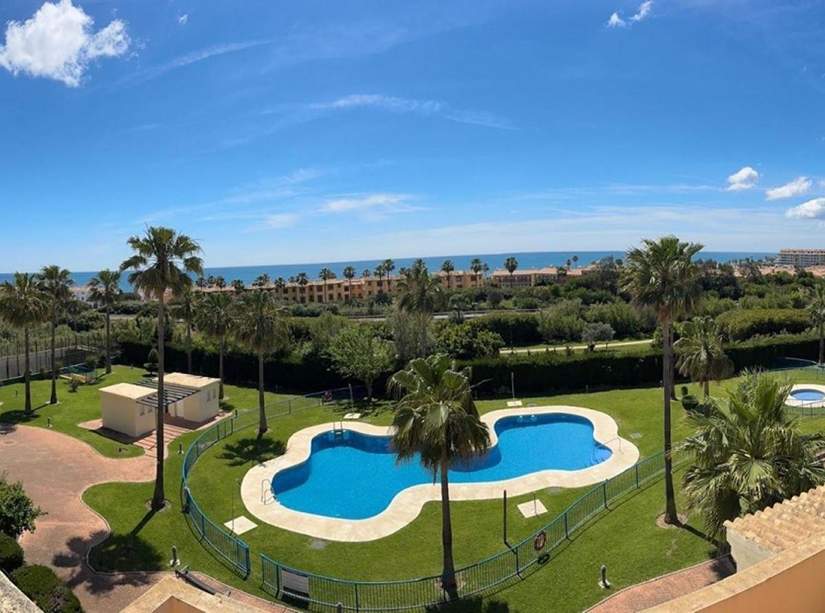 Apartment Penthouse in Manilva