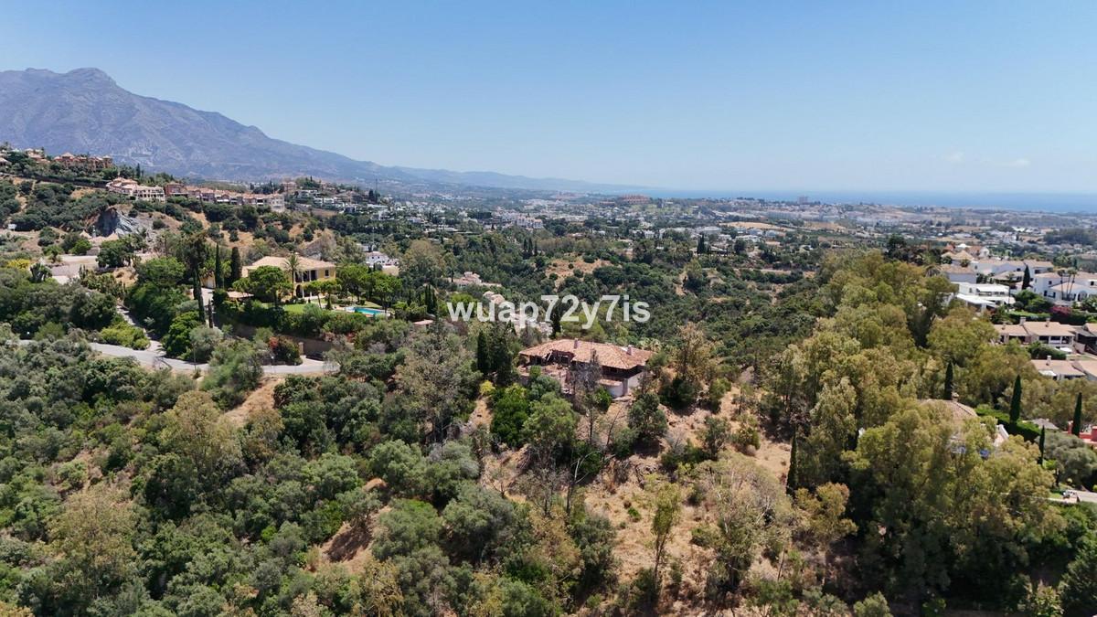 Plot Residential in Benahavís