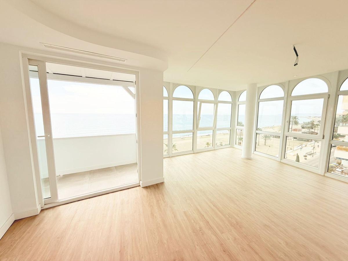 Apartment Middle Floor in Estepona