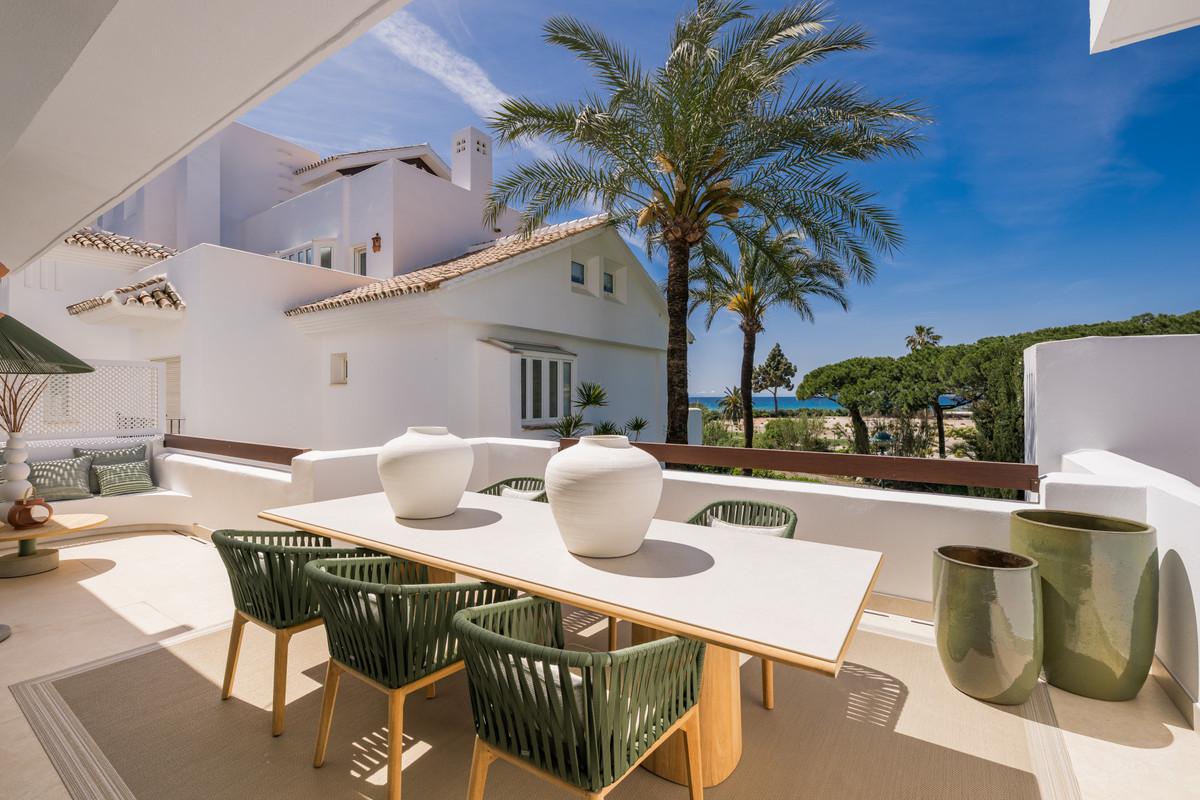 Apartment Middle Floor in Los Monteros