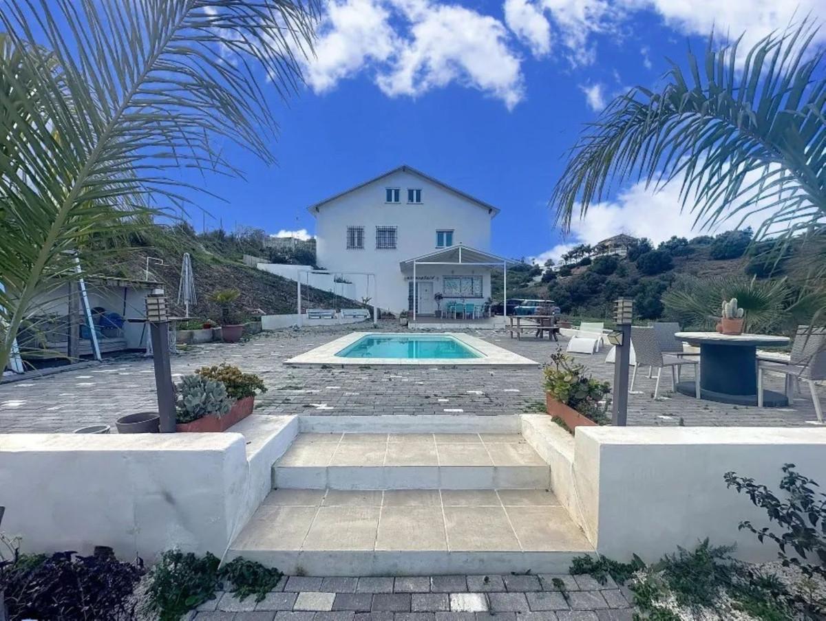 Villa Detached in Alhaurín el Grande