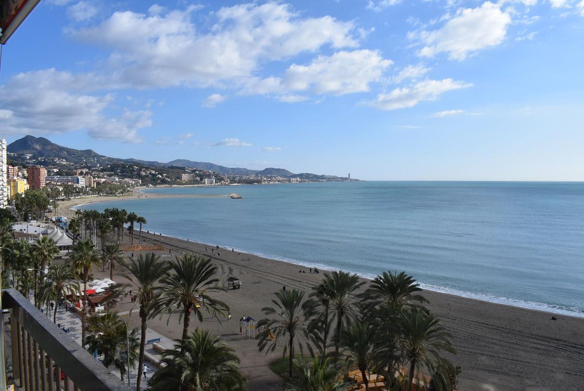 Apartment Middle Floor in Málaga Este