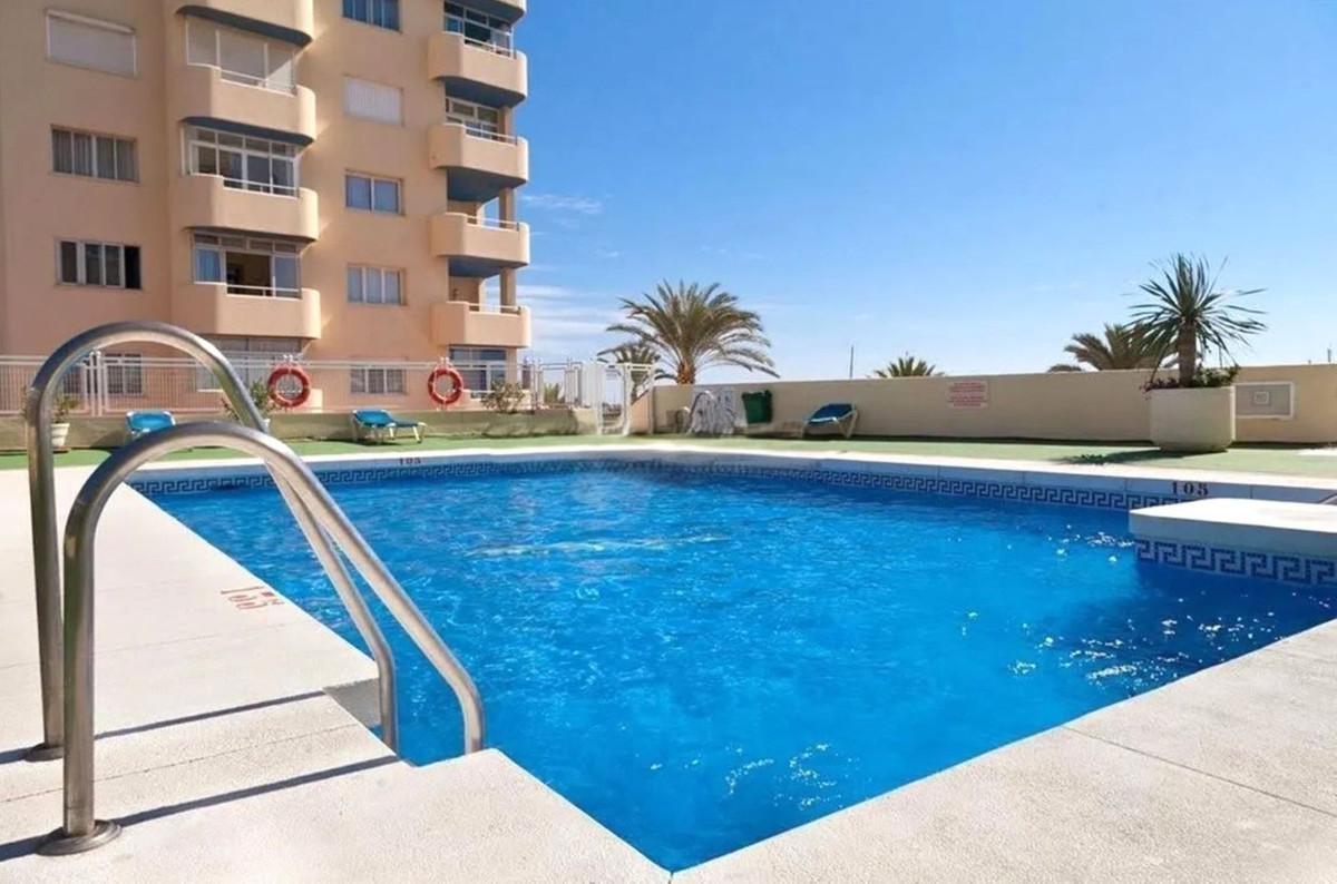 Apartment Middle Floor in Estepona