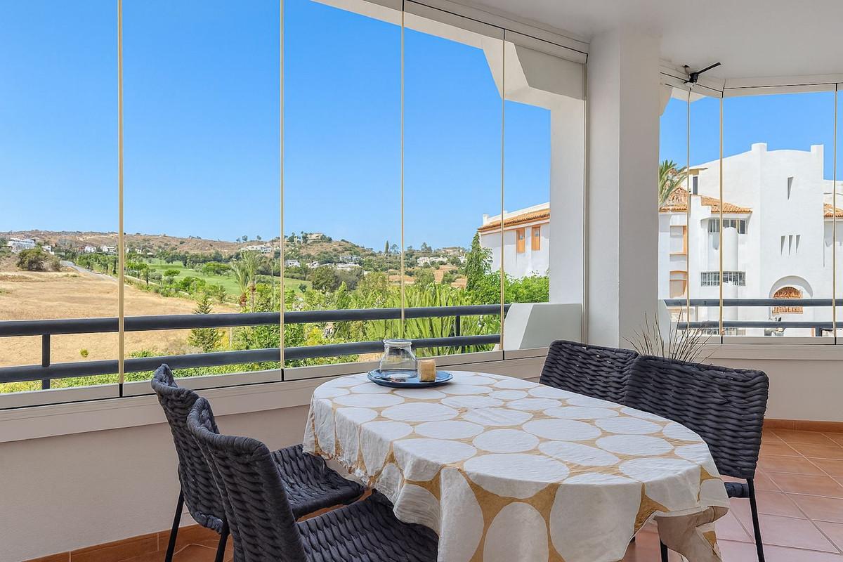Apartment Middle Floor in Cerros del Aguila