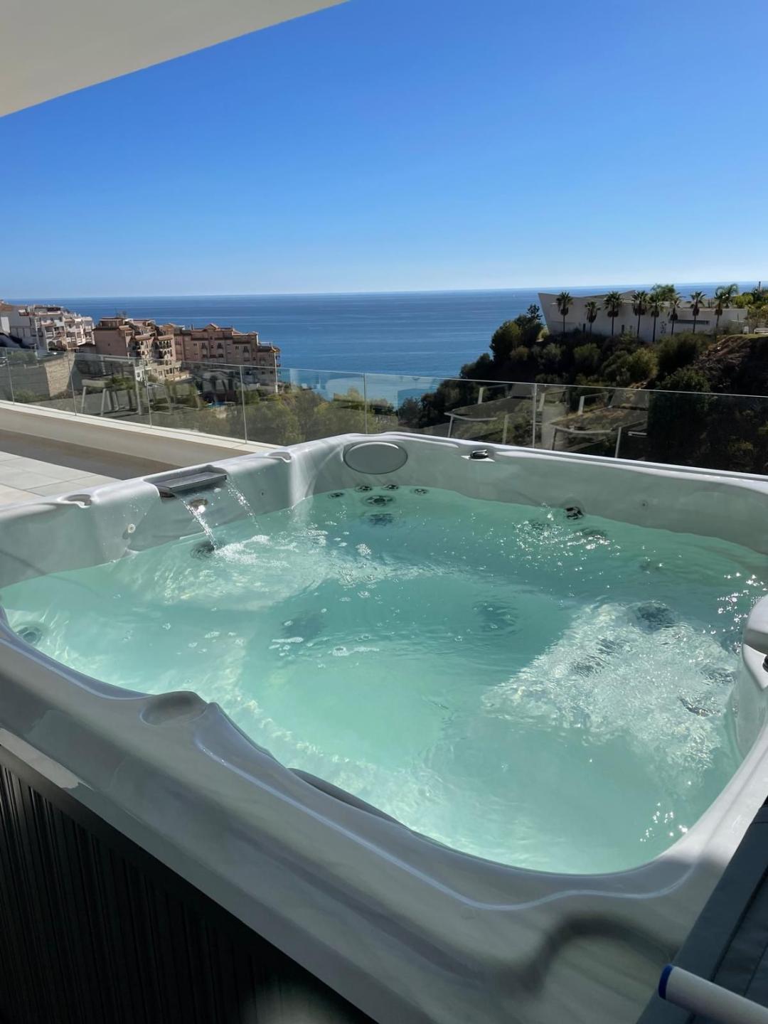Apartment Middle Floor in Benalmadena Costa