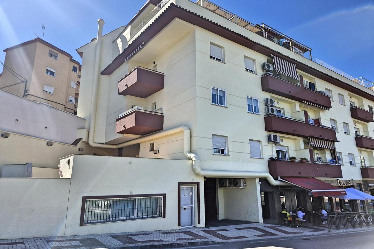 Apartment Ground Floor in Coín