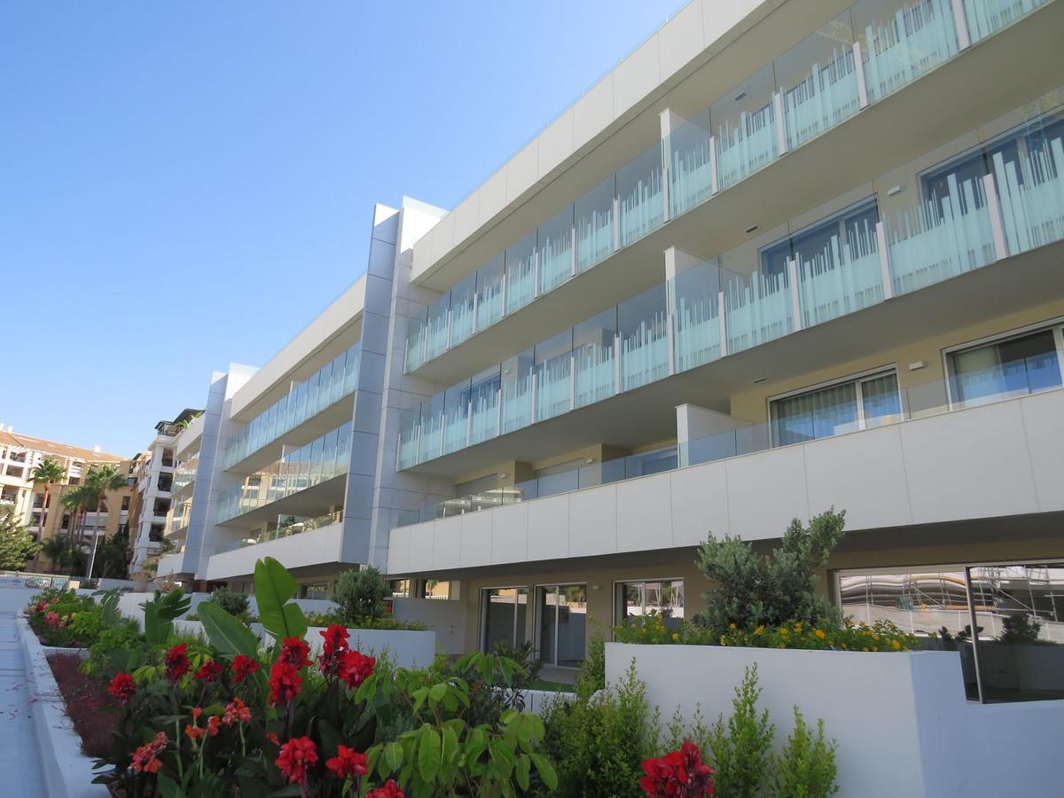 Apartment Middle Floor in San Pedro de Alcántara