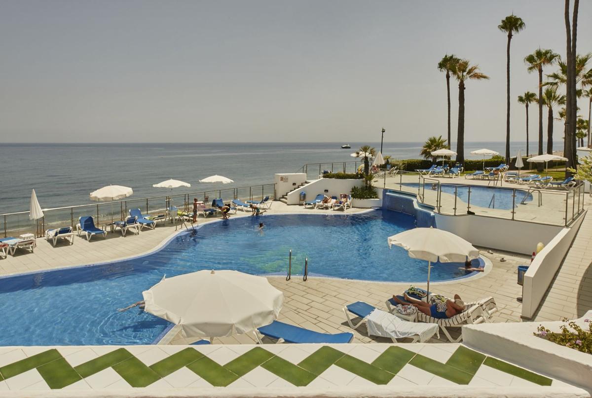 Apartment Middle Floor in Estepona