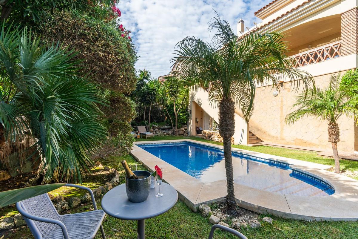 Villa Detached in Riviera del Sol