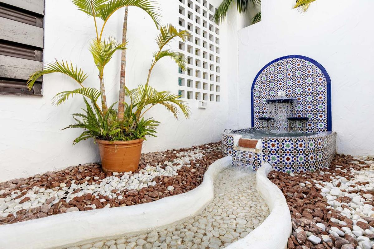 Apartment Ground Floor in Nueva Andaluc&iacute;a