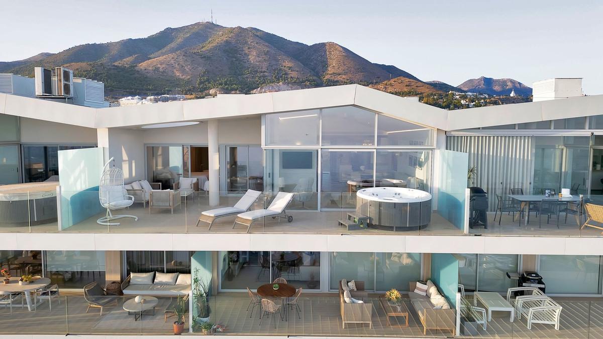 Apartment Penthouse in Fuengirola