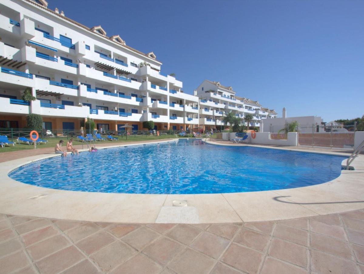 Apartment Middle Floor in La Duquesa