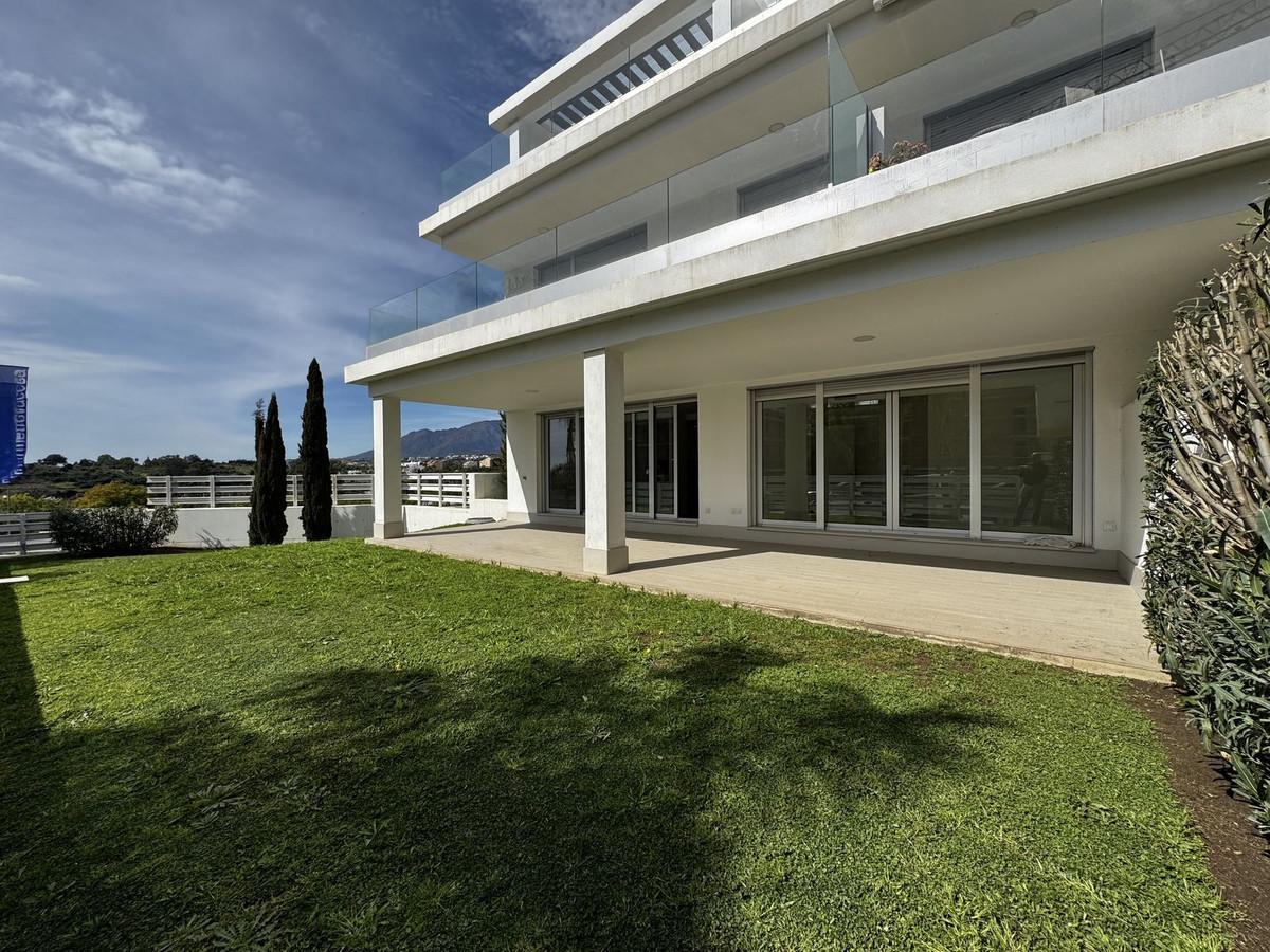 Apartment Ground Floor in Estepona